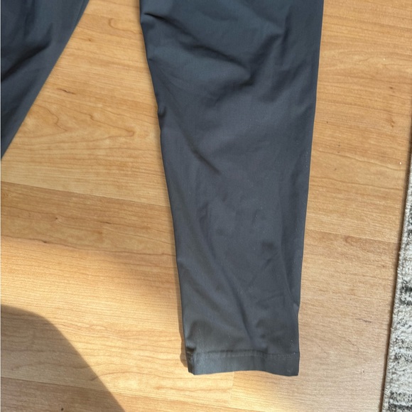 VRST Men’s Limitless Slim Fit Tapered Pant - Picture 10 of 11